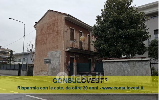 Casa indipendente in residenziale in Via Gioacchino Rossini 46