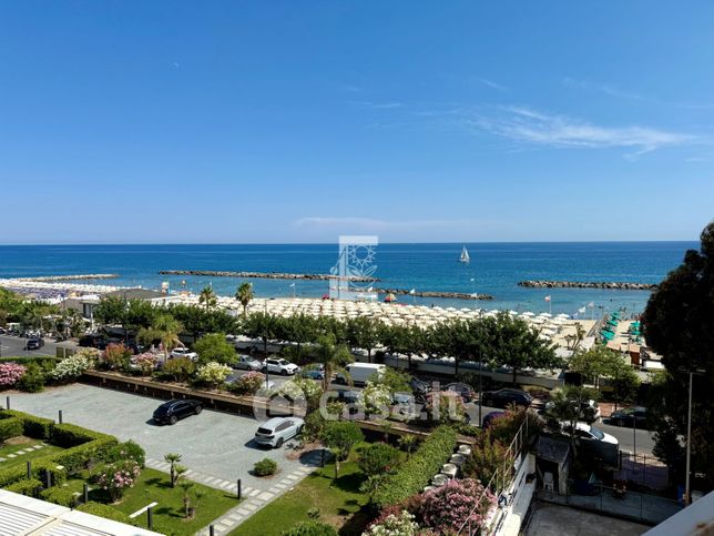 Appartamento in residenziale in Via Lido 9