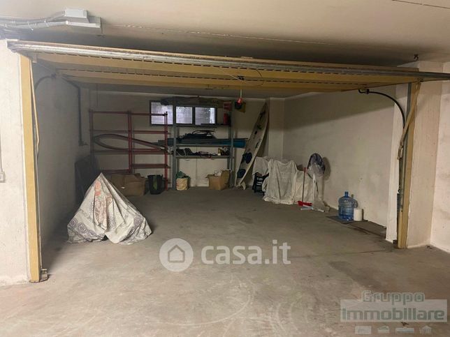 Box/posto auto in residenziale in 