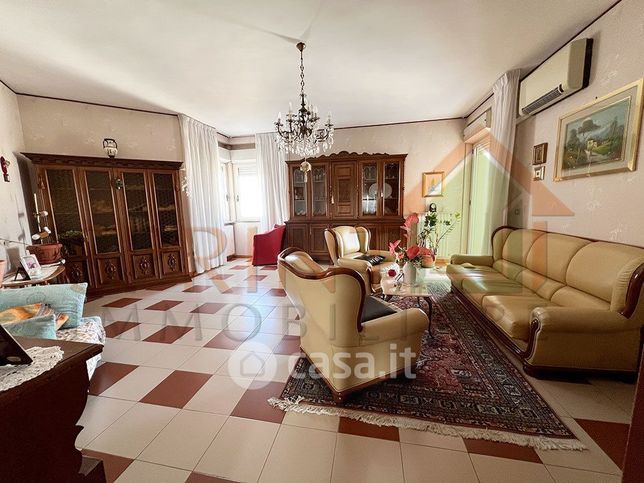 Appartamento in residenziale in Via Fratelli Rosselli 11