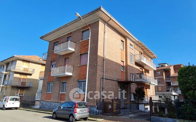 Appartamento in residenziale in Via Edmondo de Amicis 20