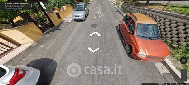 Box/posto auto in residenziale in Viale Adriano Petrocchi