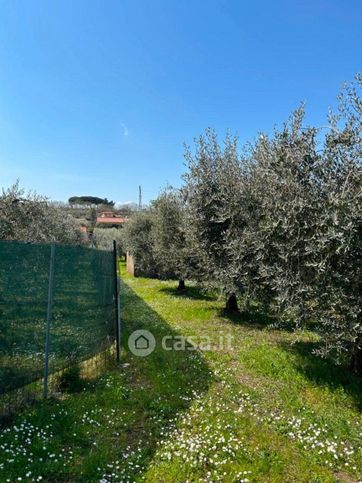 Terreno agricolo in commerciale in Via Aniene