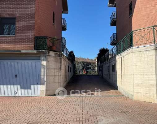 Box/posto auto in residenziale in Via Amedeo Modigliani