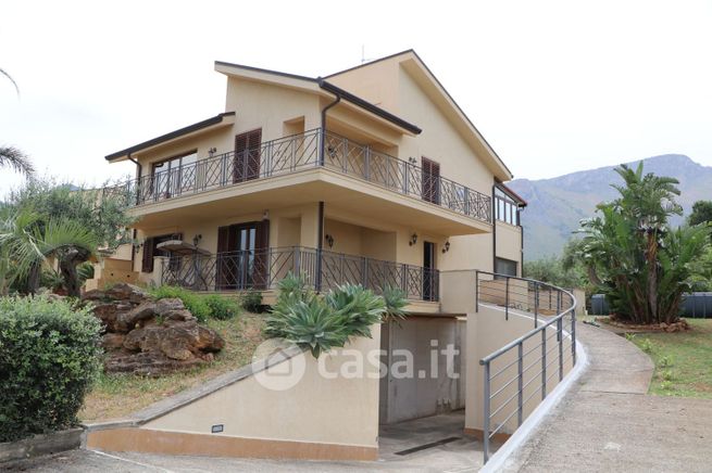 Villa in residenziale in Contrada San Nicola lâ€™arena