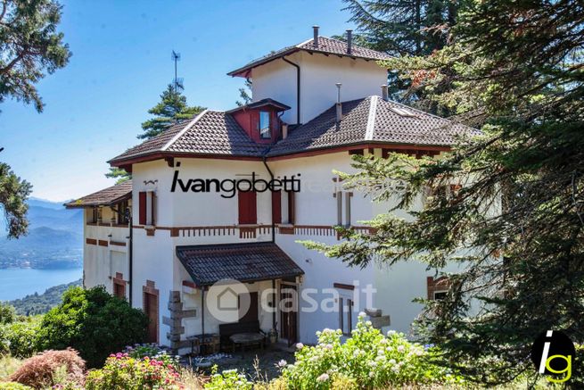 Villa in residenziale in Viale Mottino 17