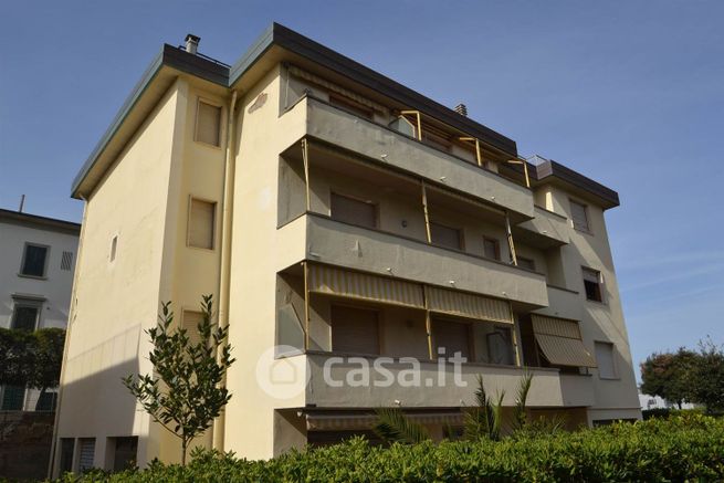 Appartamento in residenziale in Via Arrigo Boito