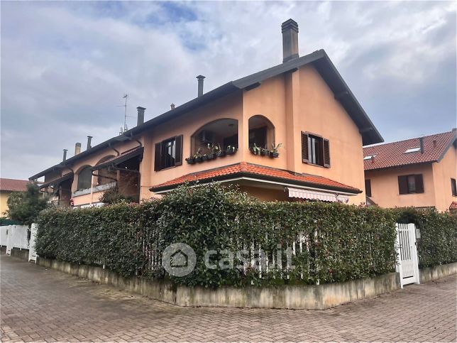 Appartamento in residenziale in Via Stelvio 12