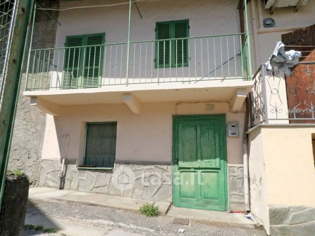 Casa indipendente in residenziale in Via Molini 12