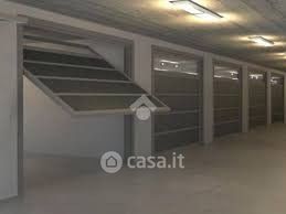 Box/posto auto in residenziale in Via Giosuè Carducci