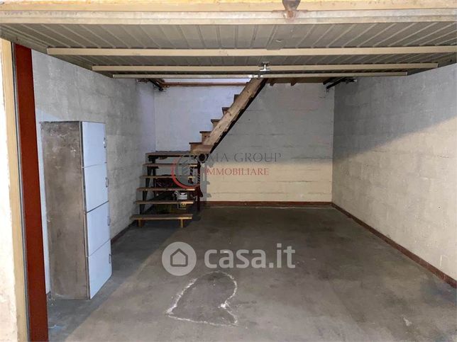 Box/posto auto in residenziale in Via Ferdinando Fuga