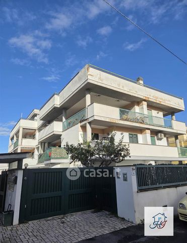 Appartamento in residenziale in Via Monviso