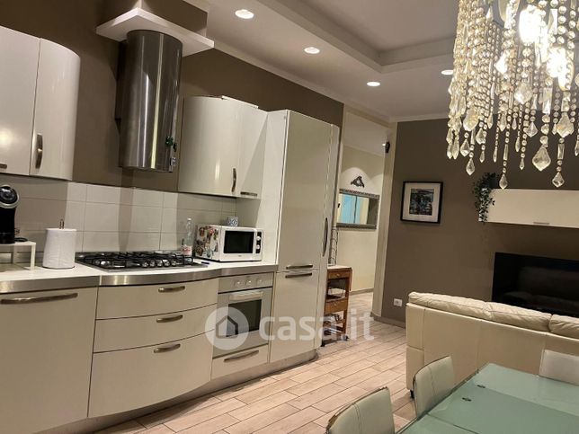 Casa bi/trifamiliare in residenziale in Via GiosuÃ¨ Carducci 70
