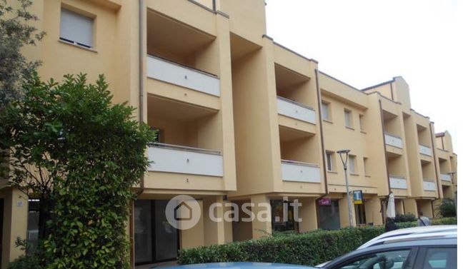 Box/posto auto in residenziale in Via della Mina