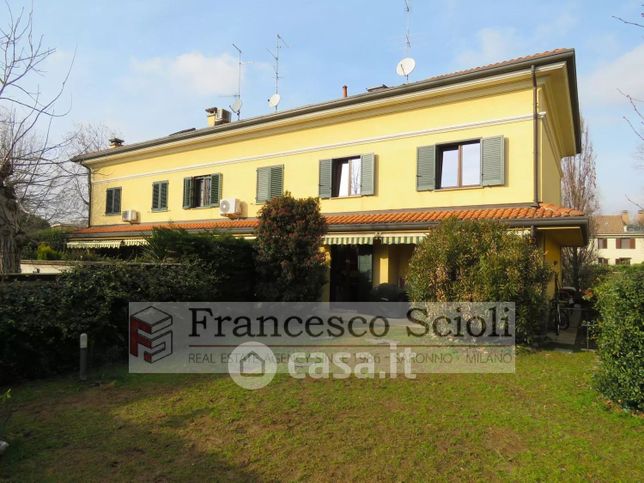 Casa bi/trifamiliare in residenziale in Via Don Primo Mazzolari 104