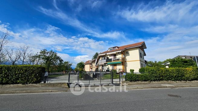 Box/posto auto in residenziale in Via Montenero 36