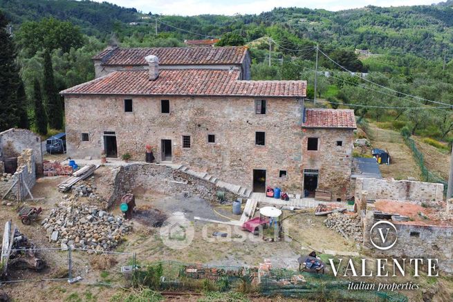 Rustico/casale in residenziale in 