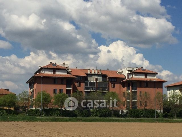 Garage/posto auto in residenziale in Via per Cascina Centenara 43