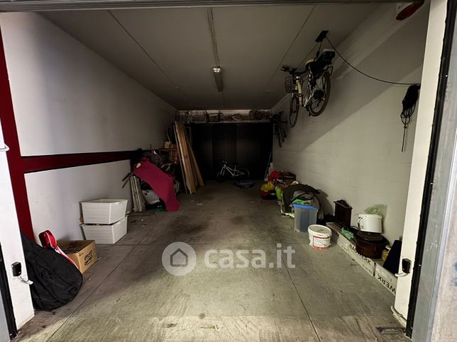 Garage/posto auto in residenziale in Viale Martiri