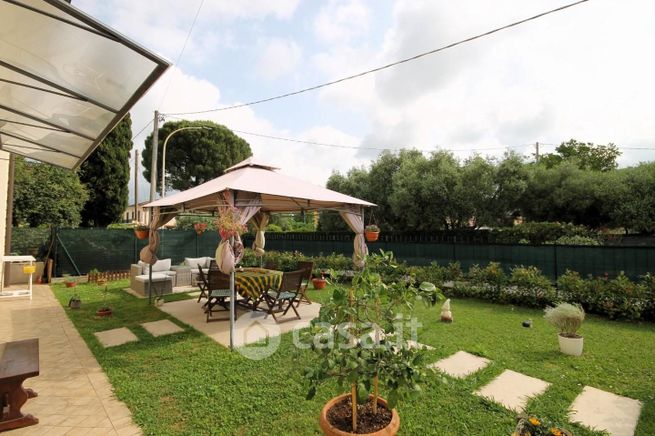 Appartamento in residenziale in Via Poggetto 33