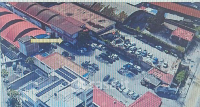 Ufficio in commerciale in Via Taverna Rossa