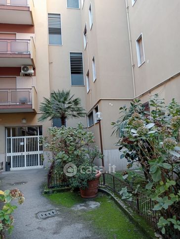 Appartamento in residenziale in Viale Giacomo Leopardi 14