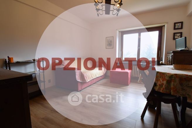Appartamento in residenziale in Via Cesana
