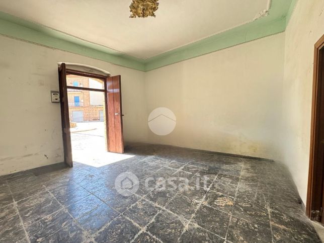 Casa indipendente in residenziale in 