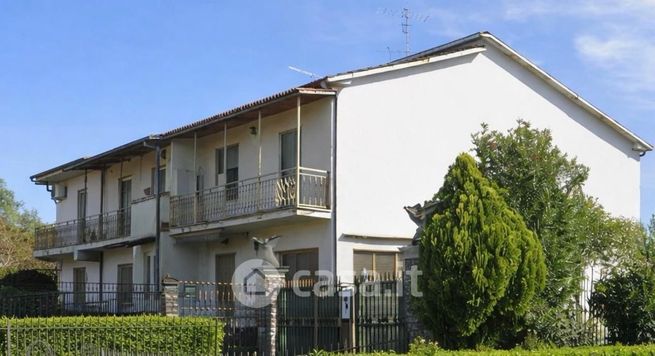Casa bi/trifamiliare in residenziale in Via Tommaso Landolfi