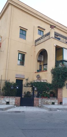 Appartamento in residenziale in Via Plauto 4