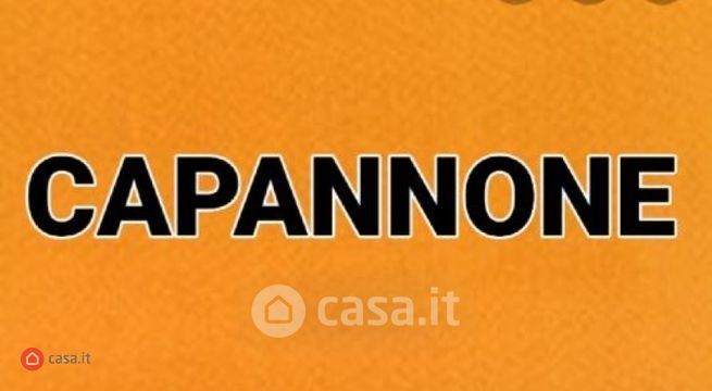 Capannone in commerciale in Via dell' Industria