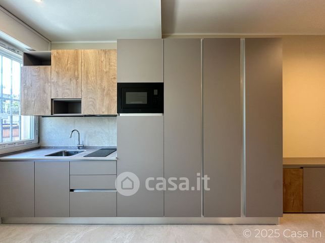 Appartamento in residenziale in Via Francesco de Sanctis 3