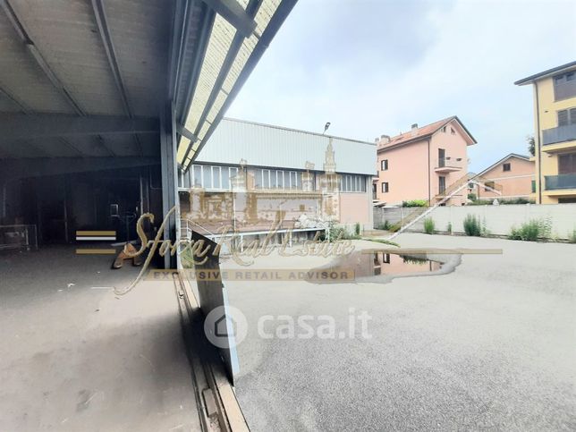 Ufficio in commerciale in Via Luigi Cagnola