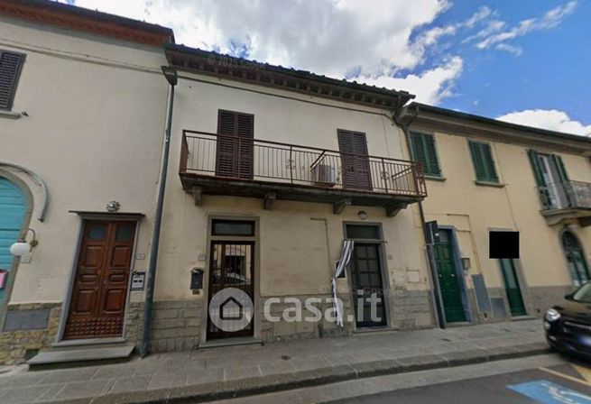 Casa indipendente in residenziale in Via Vittorio Emanuele II 64