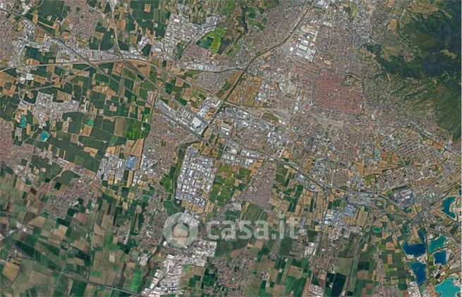 Terreno agricolo in commerciale in Via Martiri della Libertà