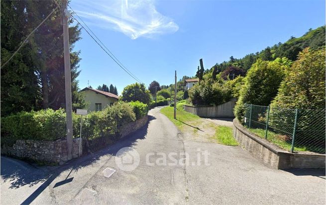 Villa in residenziale in Via Guido Gozzano 13