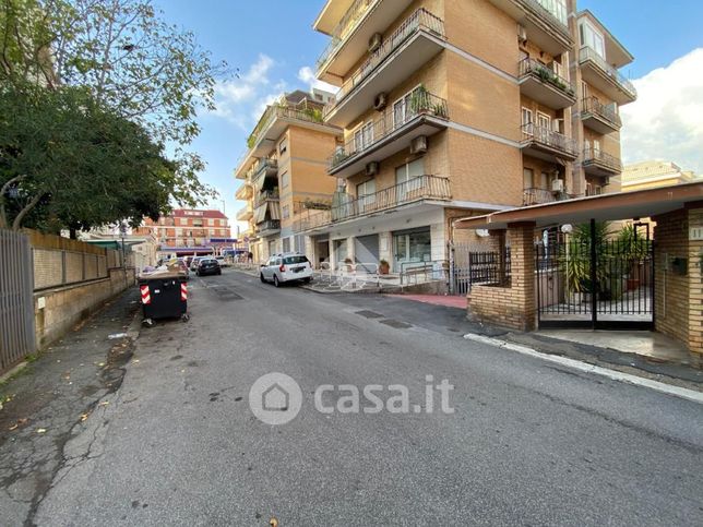 Garage/posto auto in residenziale in Via di Val Favara 114