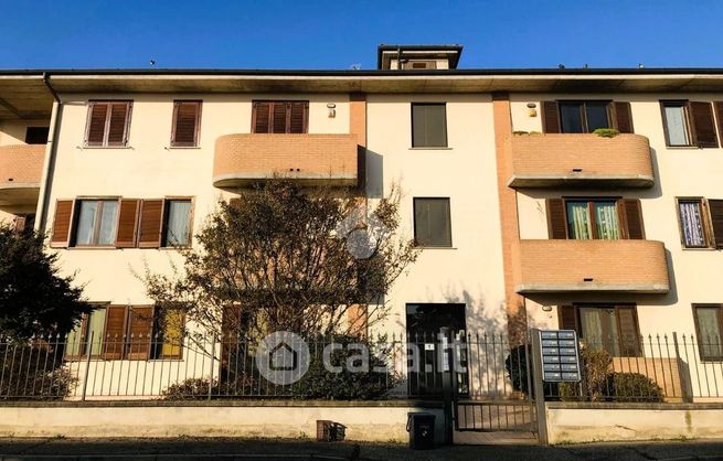 Appartamento in residenziale in Via Don F. Pianzola 1