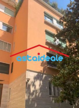 Appartamento in residenziale in Via Cesare Majoli 10
