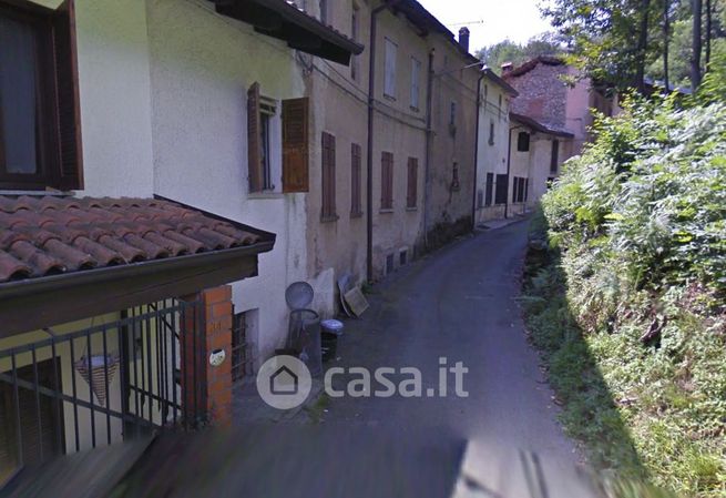 Casa indipendente in residenziale in Via Cascina Comperto 34 -35