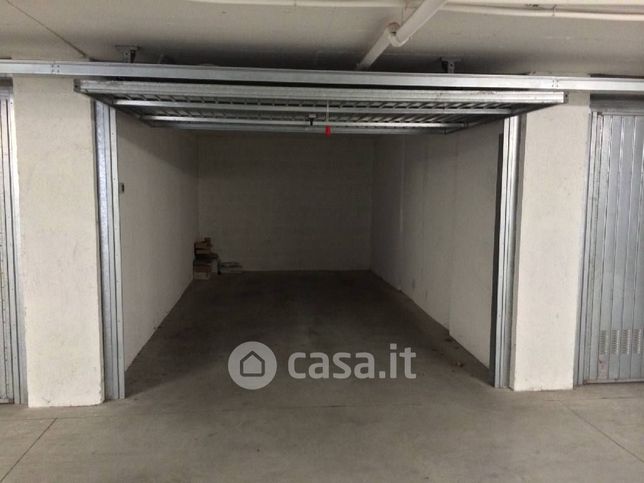 Box/posto auto in residenziale in 