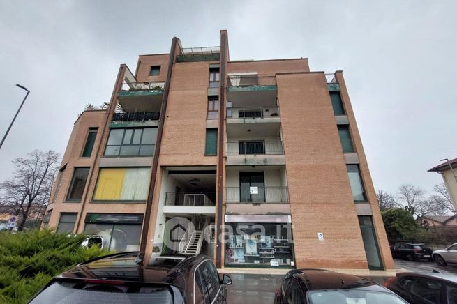 Ufficio in commerciale in Viale della Stazione 1