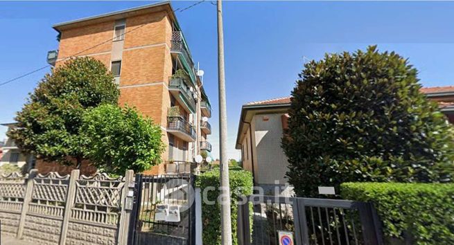 Appartamento in residenziale in Via Giuseppe Parini 27