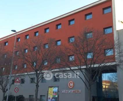 Ufficio in commerciale in Viale Luigi Settembrini