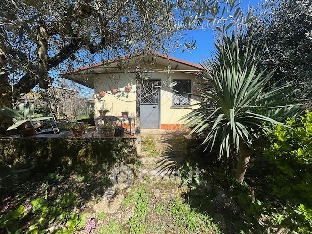 Rustico/casale in residenziale in Via della Molella 97