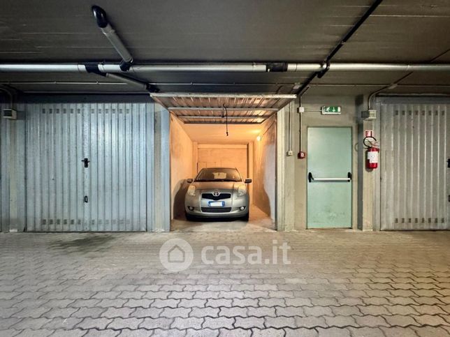 Box/posto auto in residenziale in Via Gioacchino Rossini