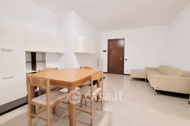 Appartamento in residenziale in Via Luigi Cadorna 25