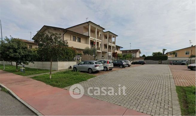 Appartamento in residenziale in Via Giovanni Falcone 27