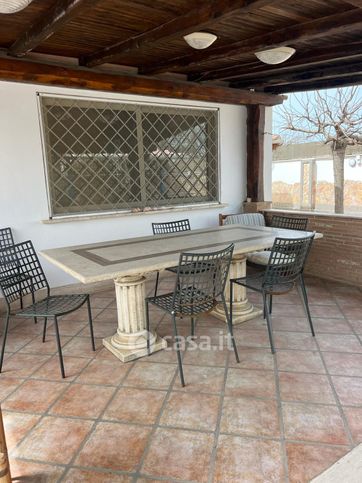 Villa in residenziale in Lungomare di Ponente