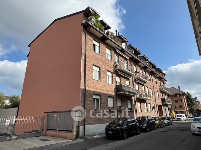 Appartamento in residenziale in Via V. Alfieri 8